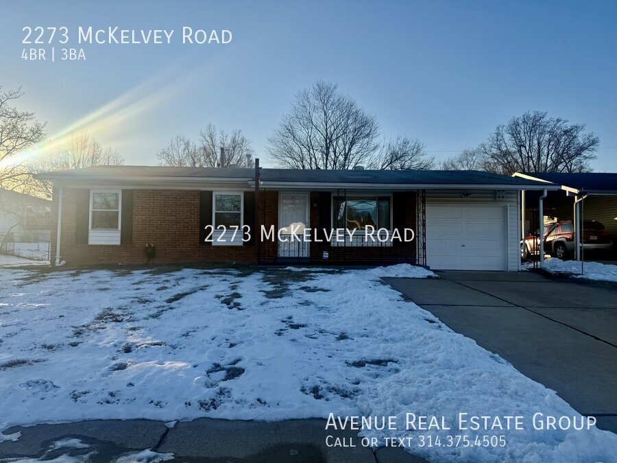 2273 McKelvey Rd in Maryland Heights, MO - Building Photo