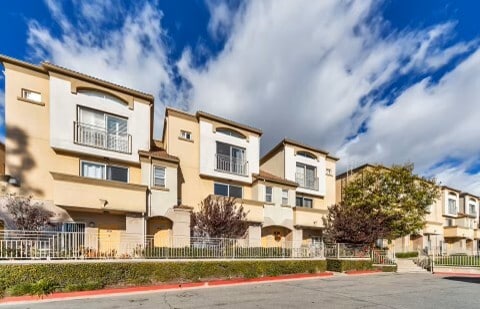 property at 5200 Premiere Hills Cir