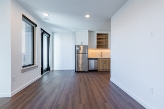GEM at Scott's Collection in Richmond, VA - Building Photo - Interior Photo