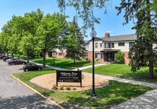 California Drive in St. Paul, MN - Building Photo - Building Photo