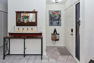 108 Sherwood Cir, Unit 114-1 in Jupiter, FL - Building Photo - Building Photo