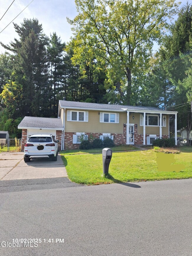 property at 19 Wendell Dr