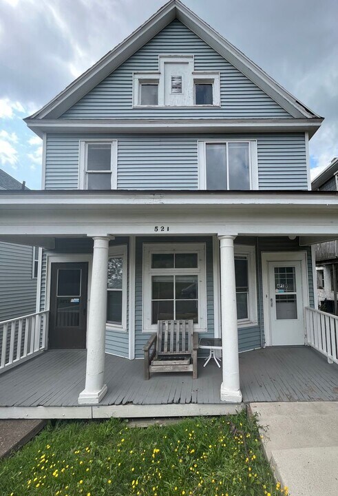 521 N 21st Ave W-Unit -#1 in Duluth, MN - Building Photo