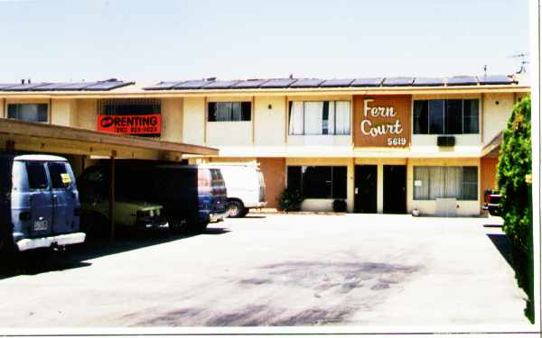 Fern Court Apartments in Bell Gardens, CA - Foto de edificio