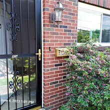 416 Brierly Ln in West Mifflin, PA - Building Photo - Building Photo
