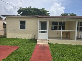 2137 SW 59th Ave in Miami, FL - Building Photo