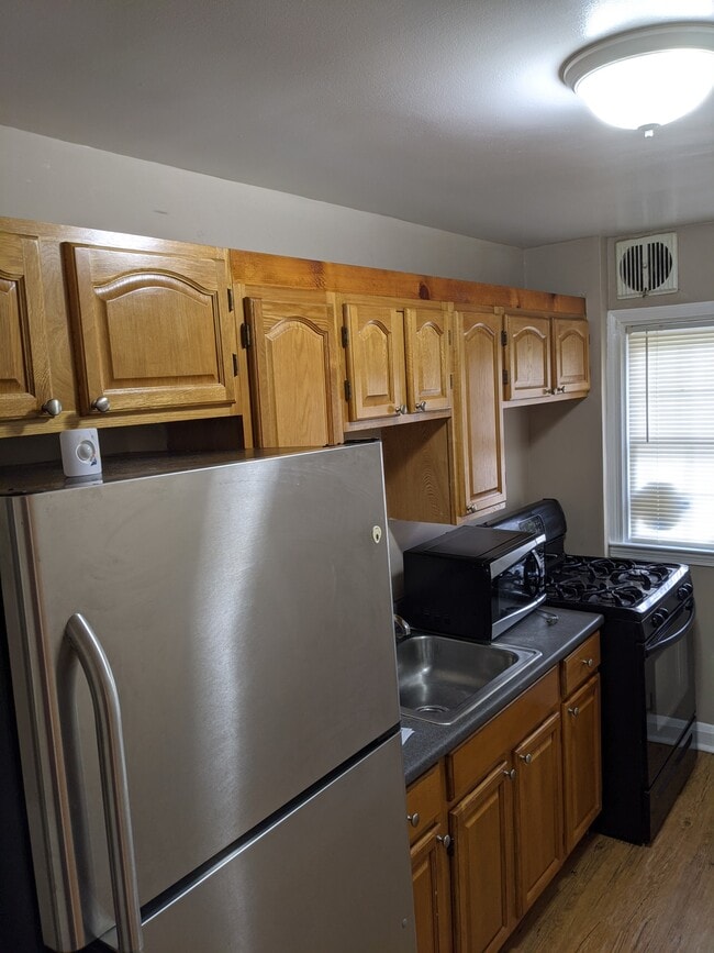 3630 Elmora Ave in Baltimore, MD - Building Photo - Building Photo