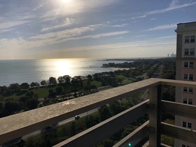 property at 5601 N Sheridan Rd