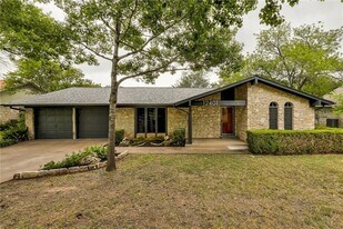 12401 Knoll Ridge Dr in Austin, TX - Building Photo