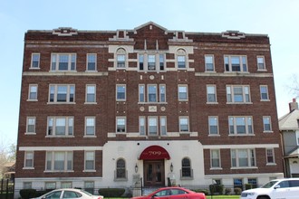 Hazelwood Manor in Detroit, MI - Foto de edificio - Building Photo