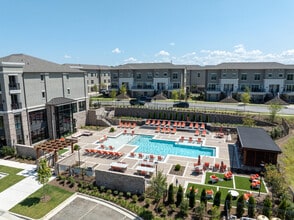 The Heights at Ridgewalk Apartments in Woodstock, GA - Foto de edificio - Building Photo