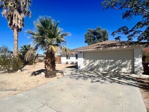 6565 Mojave Ave in Twentynine Palms, CA - Building Photo - Building Photo