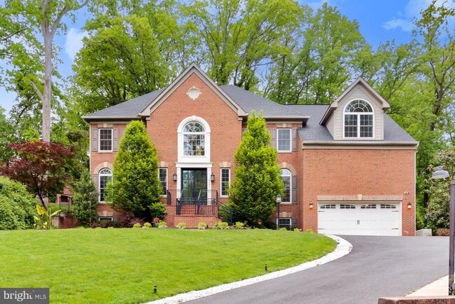 6526 Dearborn Dr in Falls Church, VA - Building Photo - Building Photo