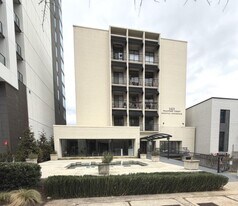 1421 Peachtree St NE in Atlanta, GA - Building Photo