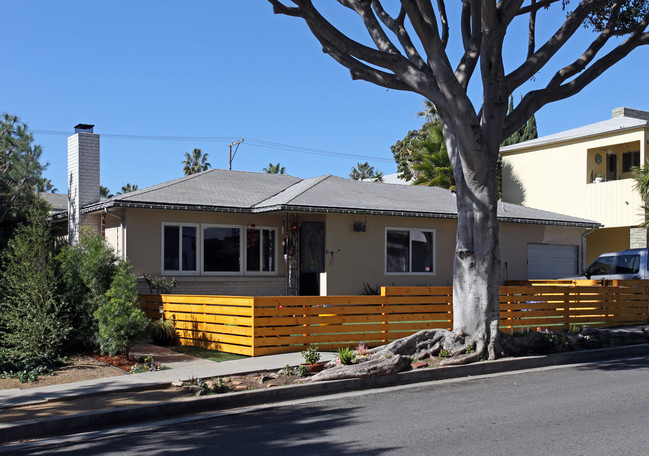 1034 20th St in Santa Monica, CA - Foto de edificio - Building Photo