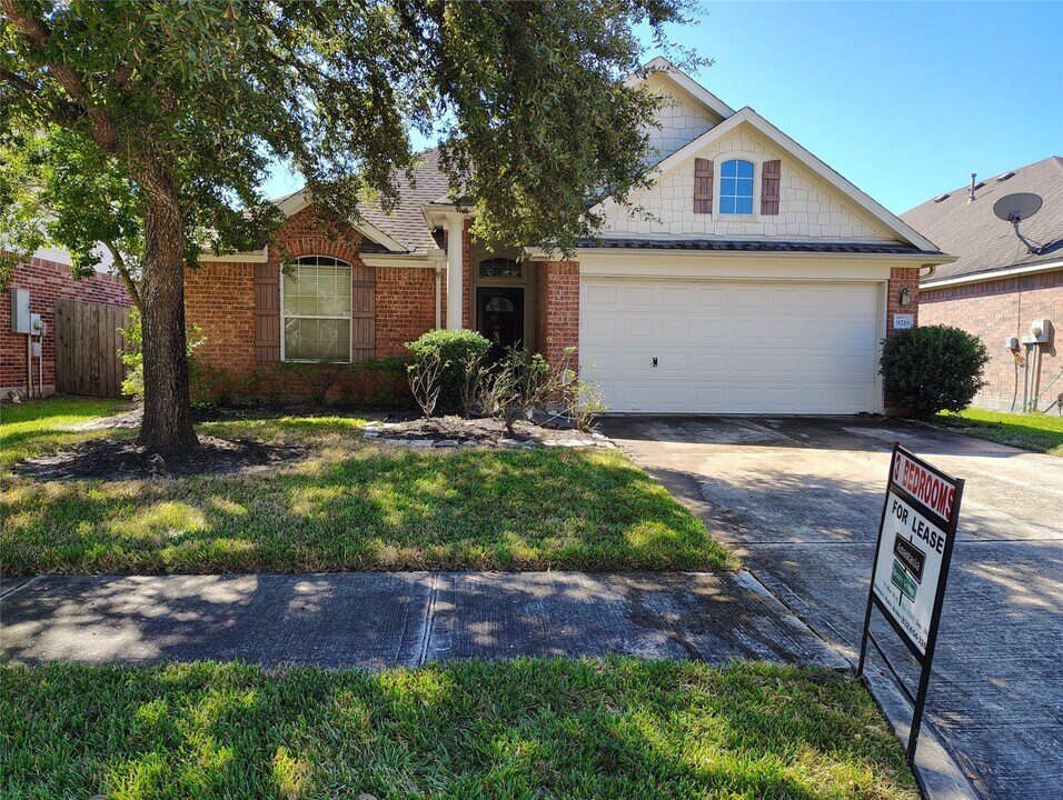 9218 Dune Gate Ct in Humble, TX - Building Photo