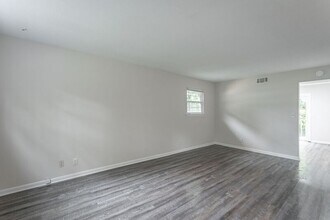 2404 Briggs Ave in Chattanooga, TN - Building Photo - Building Photo