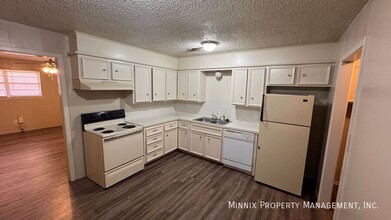 5210 38th St in Lubbock, TX - Building Photo - Building Photo