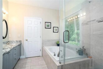 3915 High Gables E in Cumming, GA - Foto de edificio - Building Photo