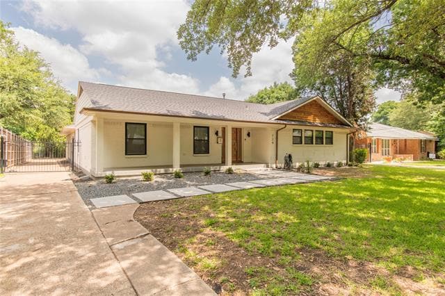 729 Bizerte Ave in Dallas, TX - Building Photo - Building Photo