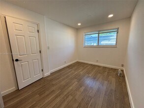 2308 Jackson St in Hollywood, FL - Building Photo - Building Photo