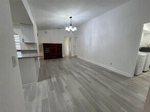 1363 Algiers St in Port Charlotte, FL - Building Photo - Building Photo