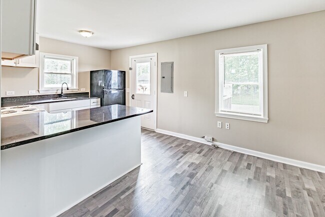 4579 Summit Bridge Rd in Middletown, DE - Building Photo - Building Photo
