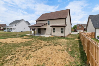 1804 Autumnwood Blvd in Clarksville, TN - Building Photo - Building Photo