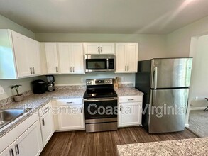 605 Lakeview Cove in Smithfield, VA - Building Photo - Building Photo