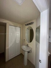 3393 W 90th St in Hialeah, FL - Building Photo - Building Photo