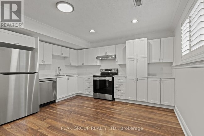 property at 3387 Cardinal Dr