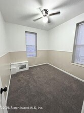 37 Avon Pl, Unit 4c in Staten Island, NY - Foto de edificio - Building Photo