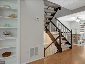 4653 Brentleigh Ct in Annandale, VA - Building Photo - Building Photo