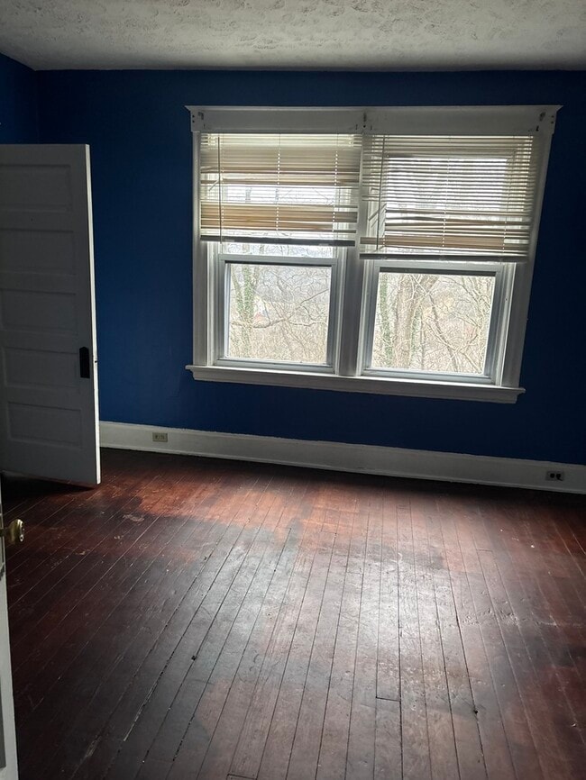 2465 Saturn St in Cincinnati, OH - Building Photo - Building Photo