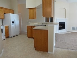 210 Hilltop Dr in Anna, TX - Foto de edificio - Building Photo