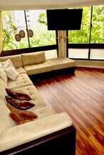 300 Wai Nani Way in Honolulu, HI - Building Photo - Building Photo