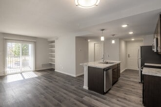 Fairway Park in Independence, KY - Building Photo - Interior Photo