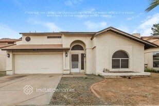 7120 N 31st Dr in Phoenix, AZ - Building Photo