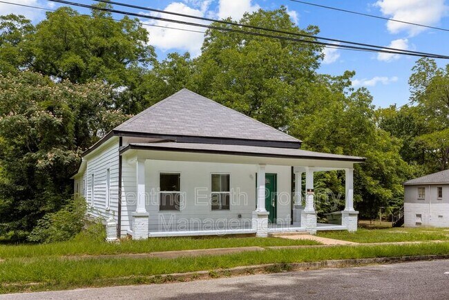 552 S Bainbridge St in Montgomery, AL - Building Photo - Building Photo