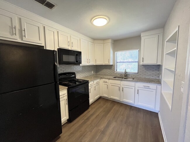 property at 1515 Palmdale St