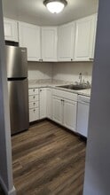 Country Club Apartments in Poughkeepsie, NY - Foto de edificio - Building Photo