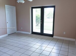 4612-4624 24th St SW in Lehigh Acres, FL - Building Photo - Building Photo