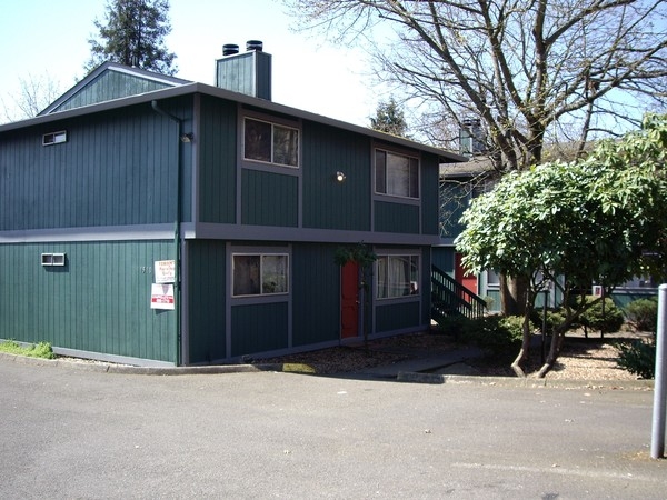 1510 W Street Apartments in Vancouver, WA - Building Photo