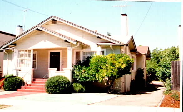 38-40 Lorton Ave in Burlingame, CA - Foto de edificio