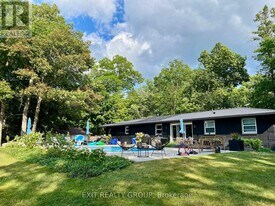 207 Cooke Armstrong Rd in Quinte West, ON - Building Photo