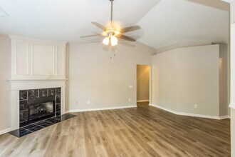 7306 Balancing Rock Ct in Charlotte, NC - Foto de edificio - Building Photo