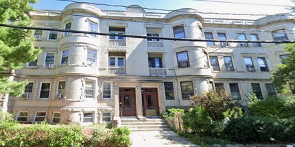 37 Dwight St, Unit 2 in Brookline, MA - Building Photo - Building Photo
