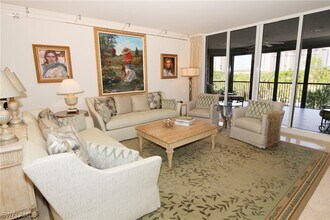 8787 Bay Colony Dr in Naples, FL - Building Photo - Building Photo