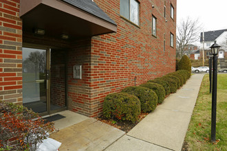 Beech Apartments in Pittsburgh, PA - Foto de edificio - Building Photo