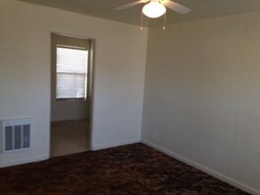 1433 Lincoln St in Redding, CA - Building Photo - Building Photo